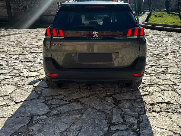 forDailyRent5008 Peugeot