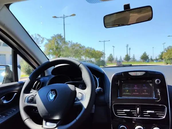 forDailyRentClio Renault
