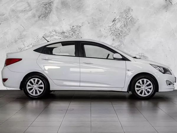 forDailyRentAccent Hyundai