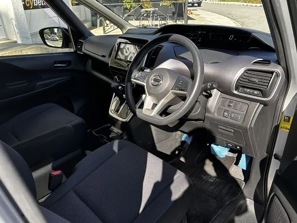 forDailyRentSerena Nissan