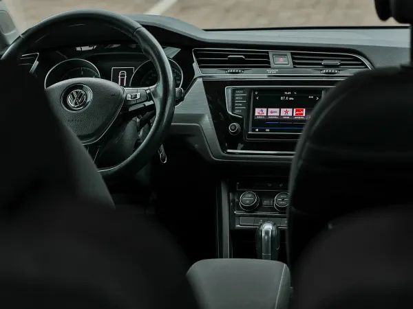 forDailyRentTouran Volkswagen