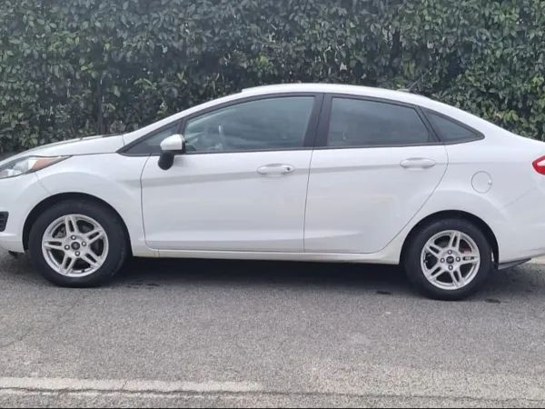 forDailyRentFiesta Ford