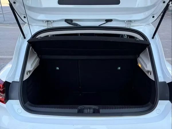 forDailyRentClio Renault