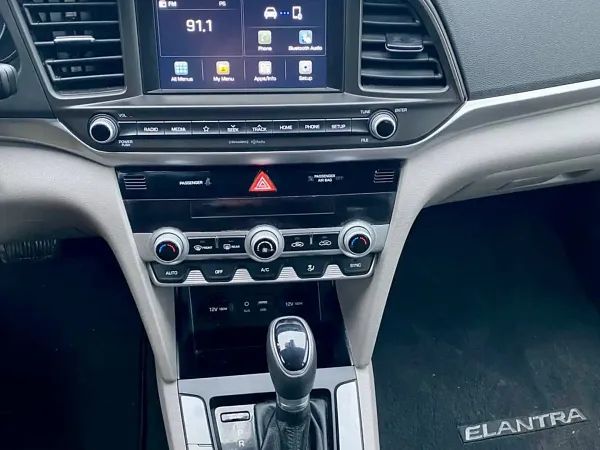 forDailyRentElаntra Hyundai