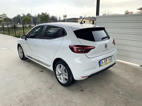 forDailyRentClio Renault
