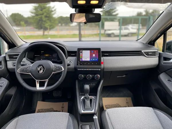forDailyRentClio Renault