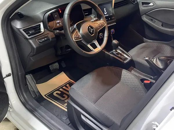 forDailyRentClio Renault