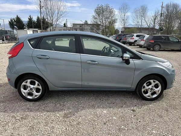 forDailyRentFiesta Ford