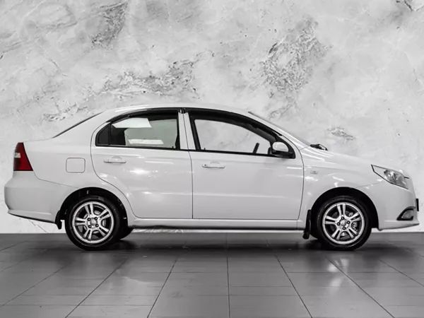 forDailyRentNexia R3 Ravon