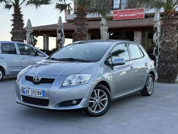 forDailyRentAuris Toyota