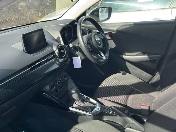 forDailyRentDemio Mazda