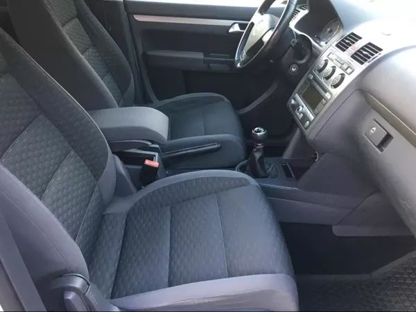 forDailyRentTouran Volkswagen