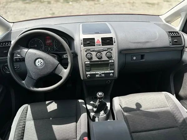 forDailyRentTouran Volkswagen