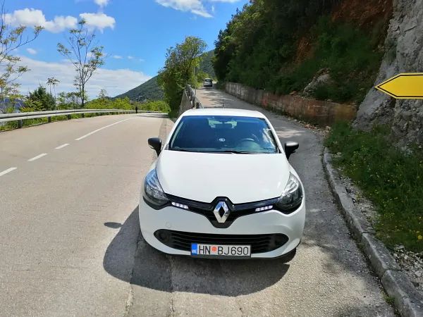forDailyRentClio Renault