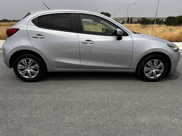 forDailyRent2 Mazda