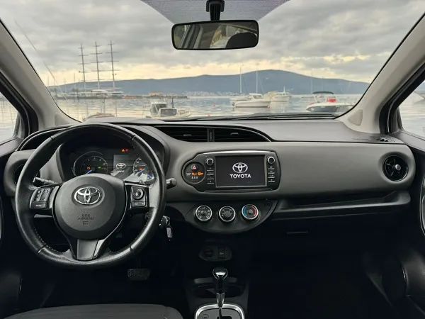 forDailyRentYaris Toyota